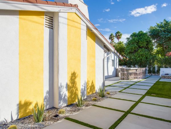Palm Springs Home 990903