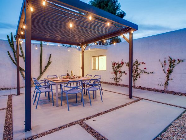 Palm Springs Home 990904