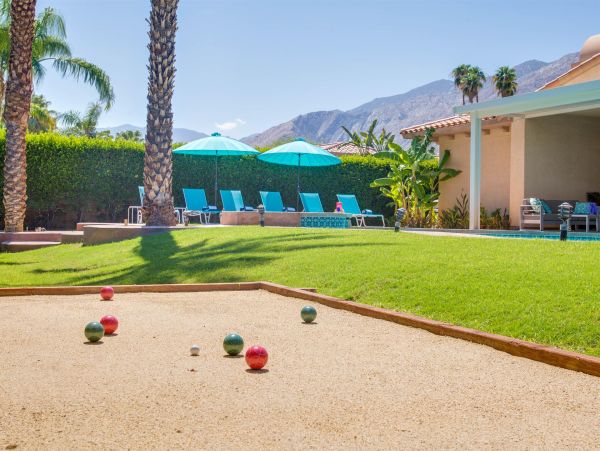 Palm Springs Home 990905