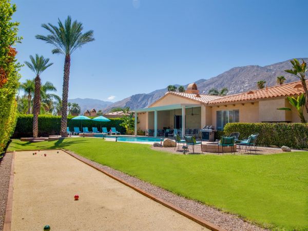 Palm Springs Home 990905