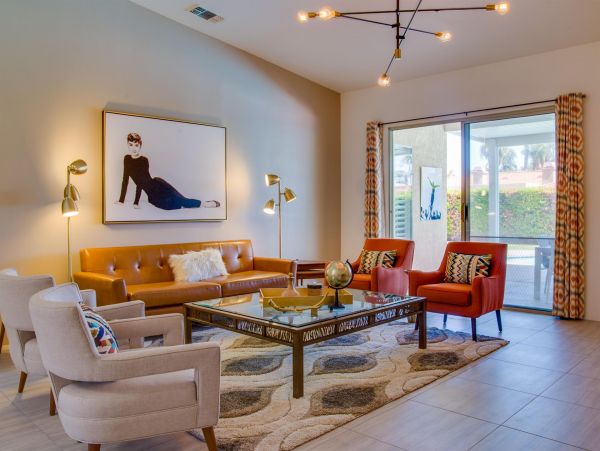 Palm Springs Home 990905