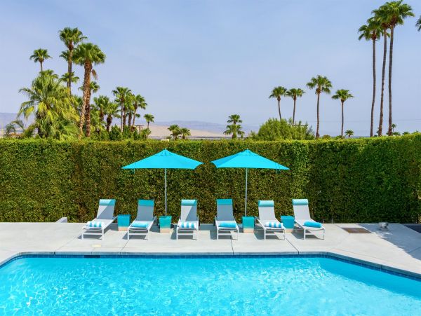 Palm Springs Home 990906