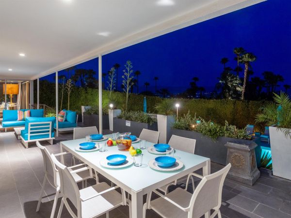 Palm Springs Home 990906