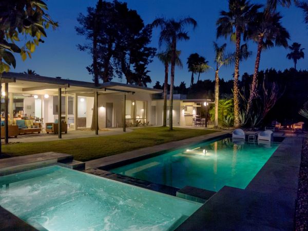 Palm Springs Home 990908