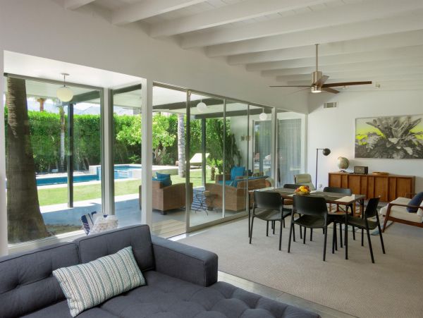 Palm Springs Home 990908