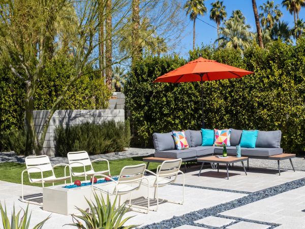 Palm Springs Home 990909