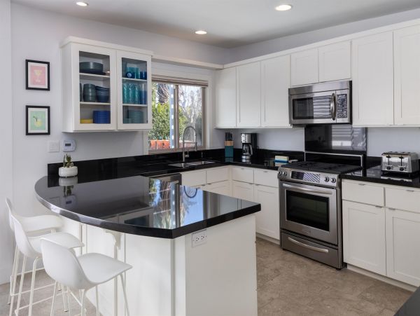 Palm Springs Home 990909