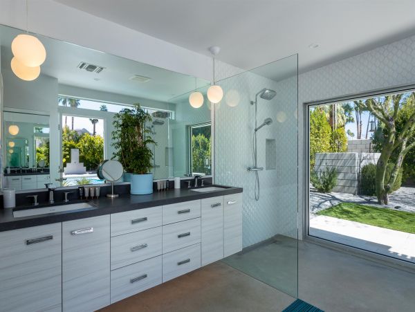 Palm Springs Home 990909