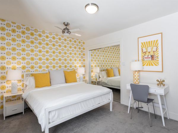 Palm Springs Home 990909