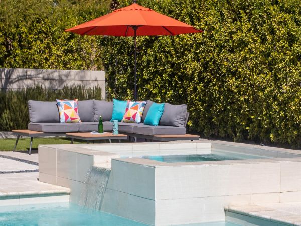 Palm Springs Home 990909