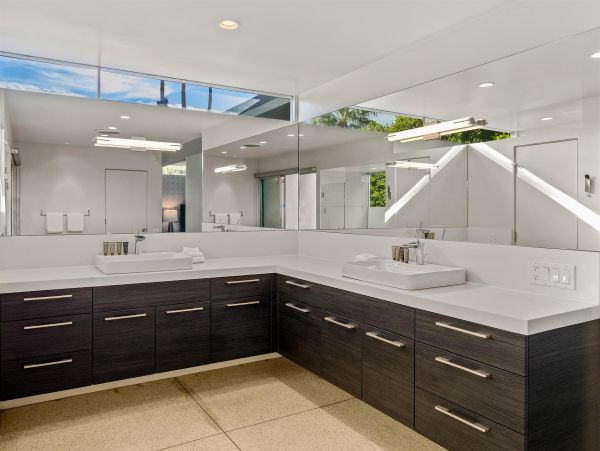 Palm Springs Home 990912