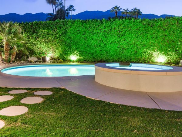 Palm Springs Home 990913