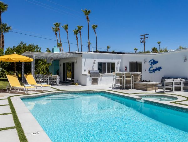 Palm Springs Home 990914