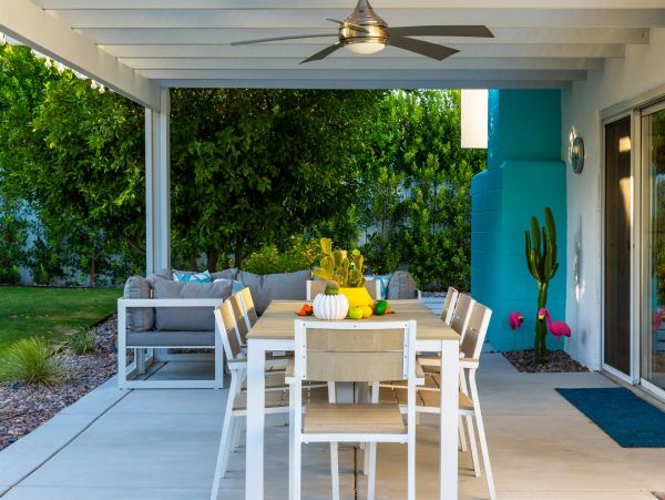 Palm Springs Home 990914