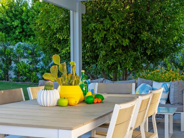 Palm Springs Home 990914