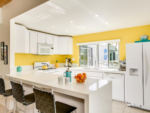 Palm Springs Home 990914