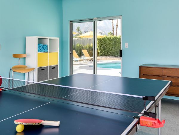 Palm Springs Home 990914