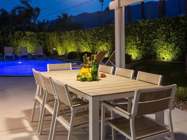 Palm Springs Home 990914