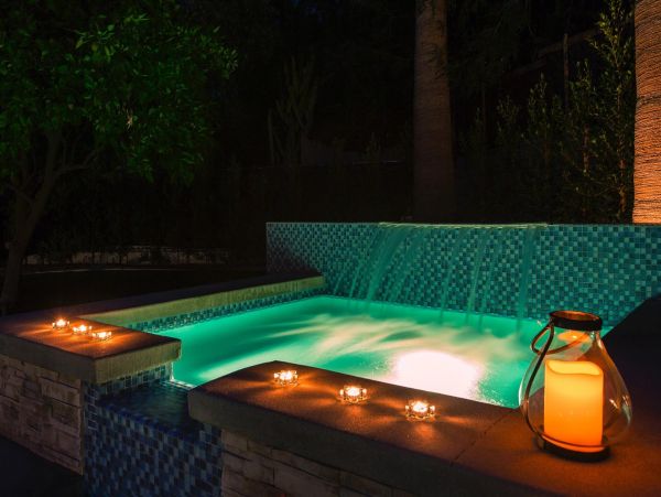 Palm Springs Home 990915