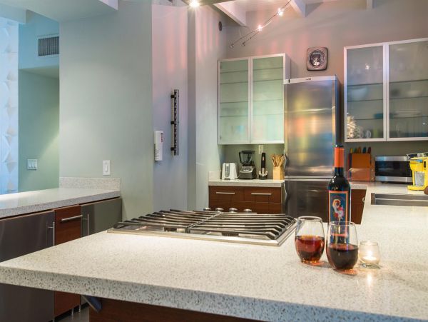 Palm Springs Home 990915