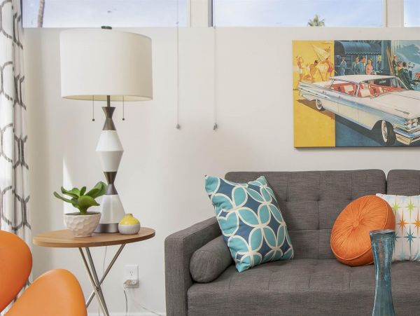Palm Springs Home 990916