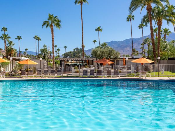 Palm Springs Home 990916