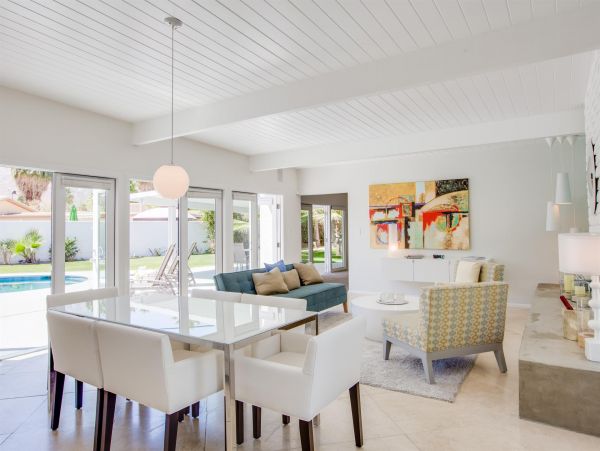 Palm Springs Home 990917