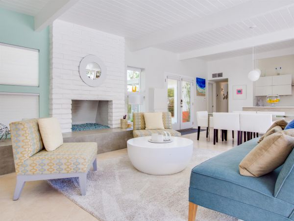 Palm Springs Home 990917