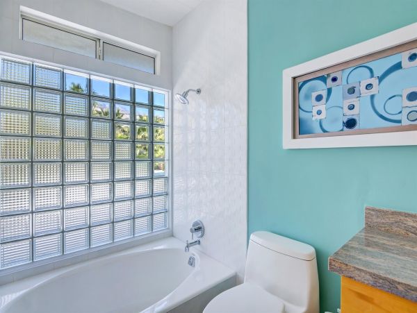Palm Springs Home 990917