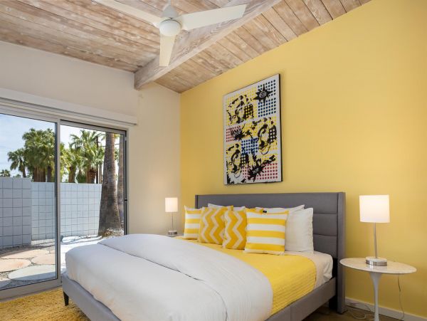 Palm Springs Home 990918