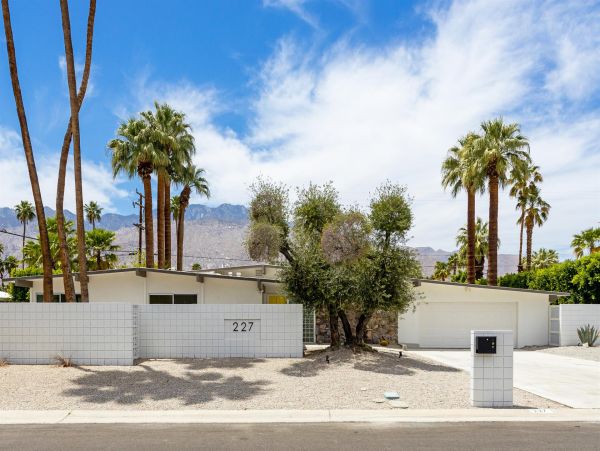 Palm Springs Home 990918