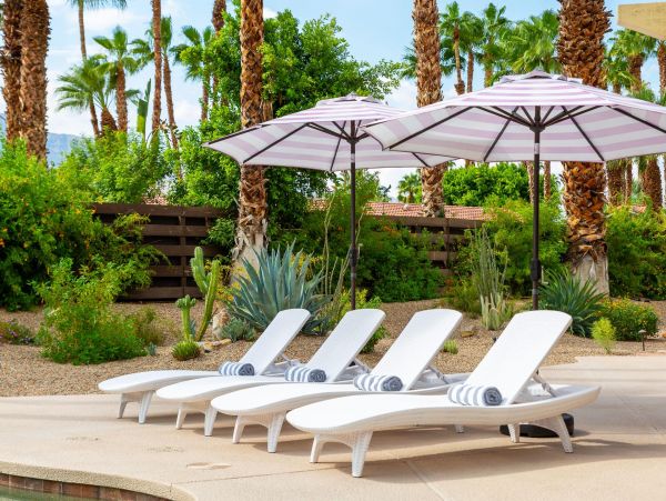 Palm Springs Home 990920