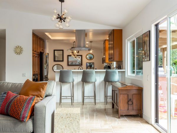 Palm Springs Home 990920