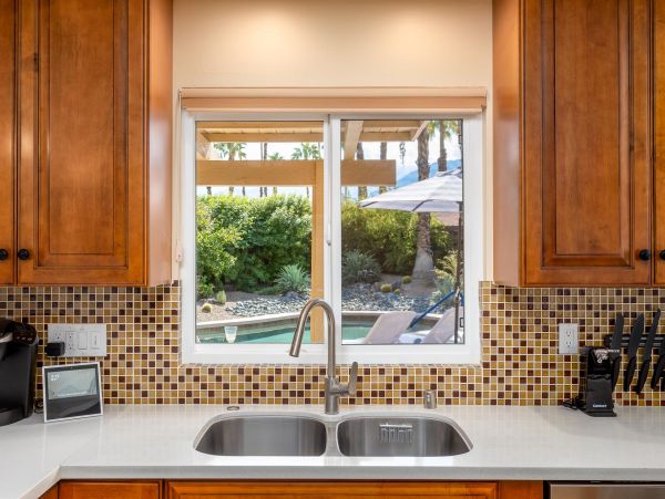 Palm Springs Home 990920