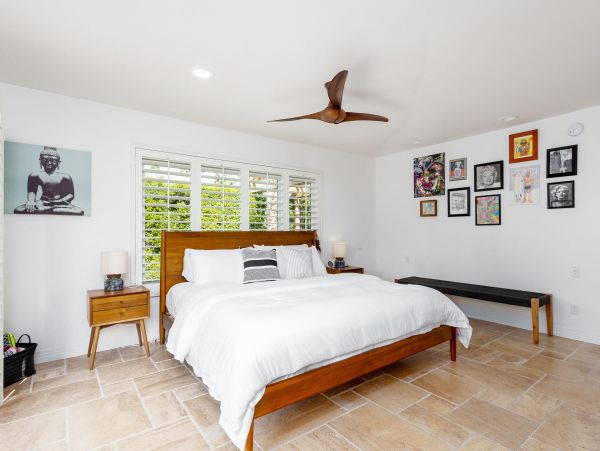 Palm Springs Home 990920