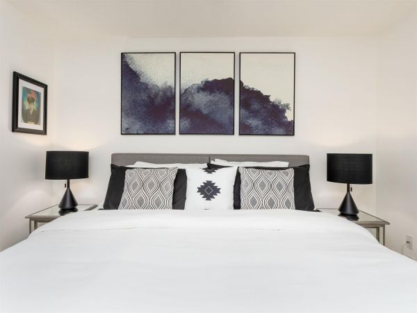 Palm Springs Home 990920