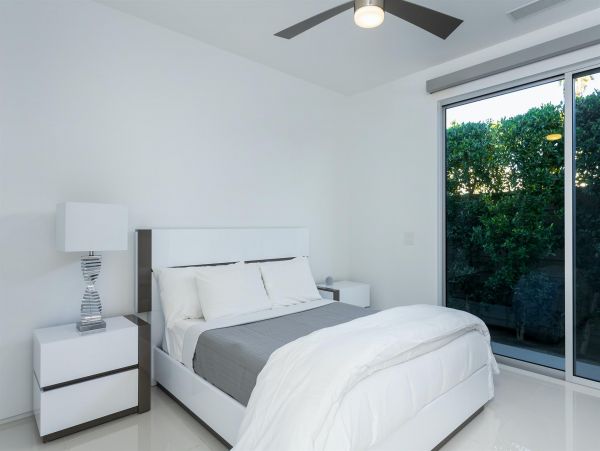 Palm Springs Home 990921