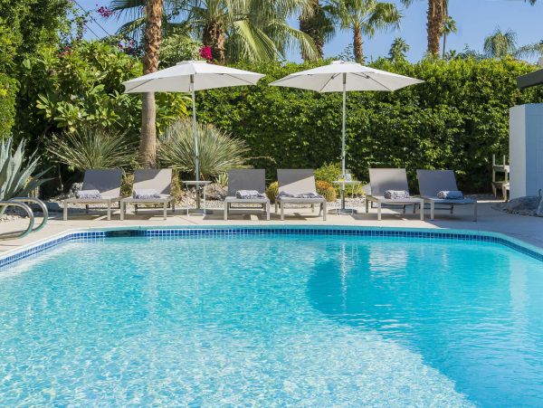 Palm Springs Home 990922