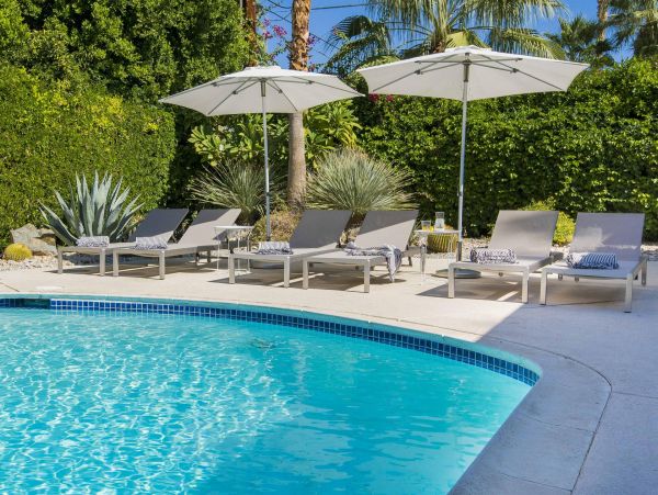 Palm Springs Home 990922