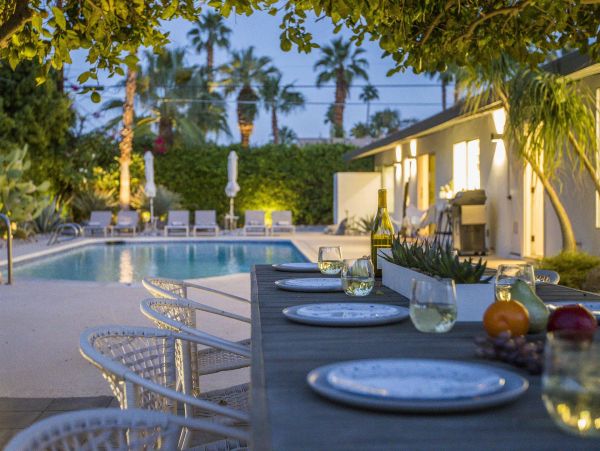 Palm Springs Home 990922