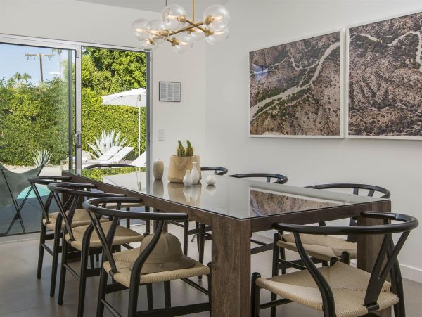 Palm Springs Home 990922