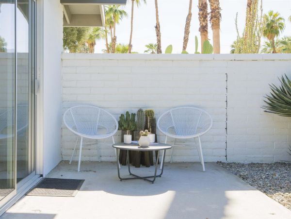 Palm Springs Home 990922