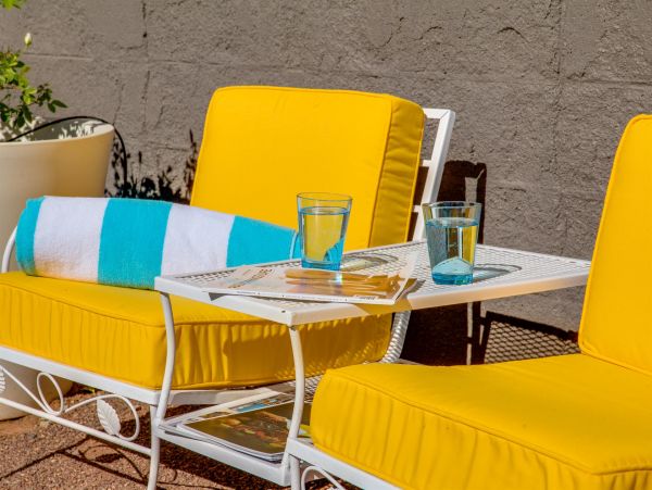 Palm Springs Home 990923