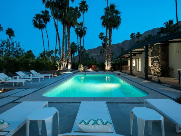 Palm Springs Home 990923