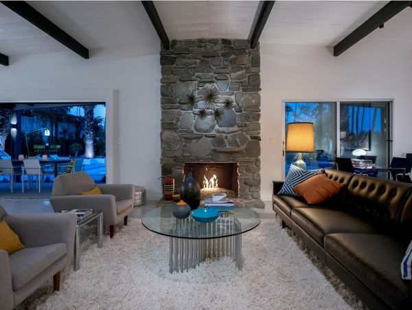 Palm Springs Home 990923