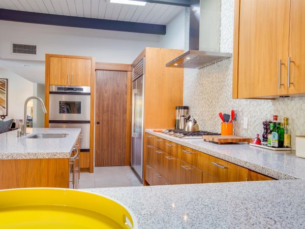 Palm Springs Home 990923