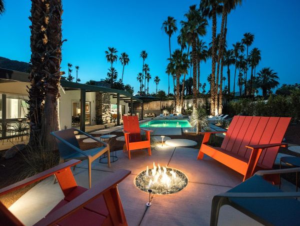 Palm Springs Home 990923