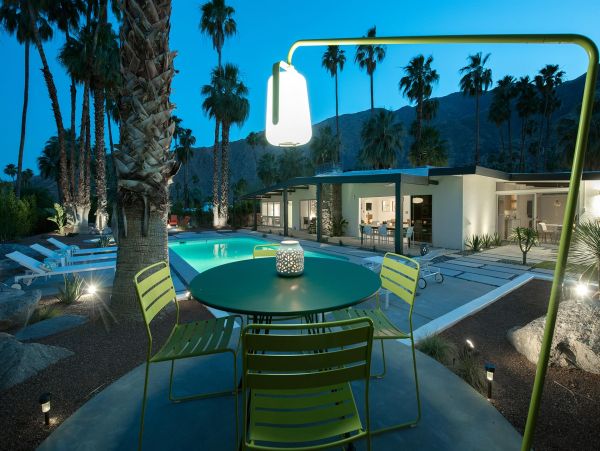 Palm Springs Home 990923