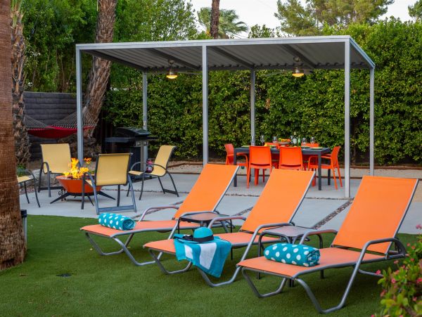 Palm Springs Home 990924