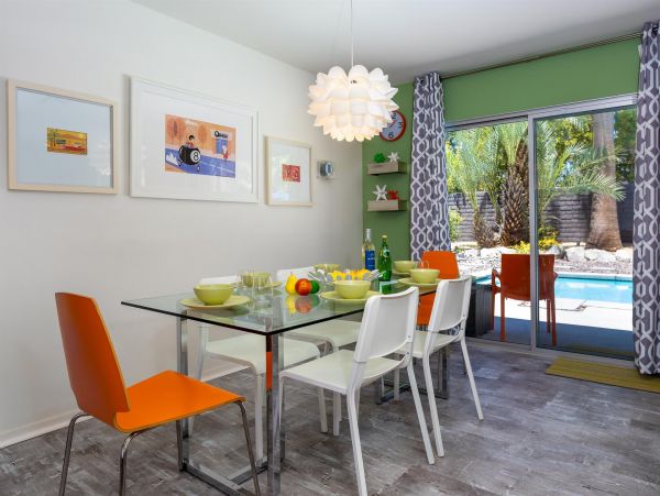 Palm Springs Home 990924